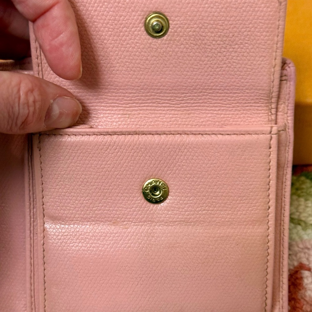 CHANEL Vintage Calfskin Bifold Compact Wallet - Pink - Picture 15 of 16